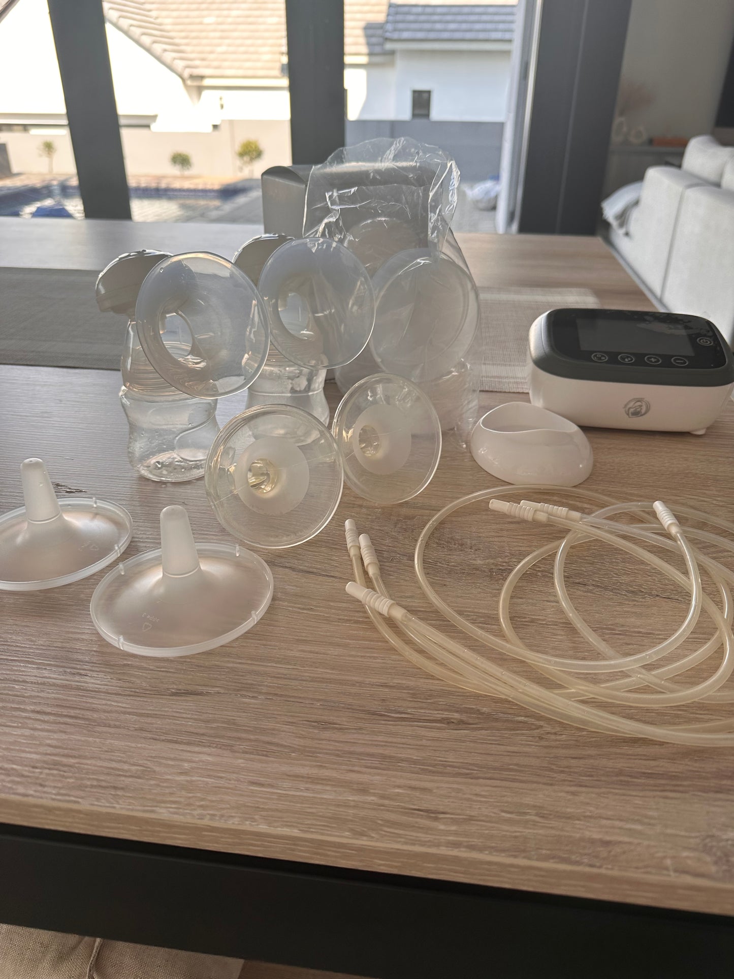 BabyWombWorld Double Electric Breast Pump*