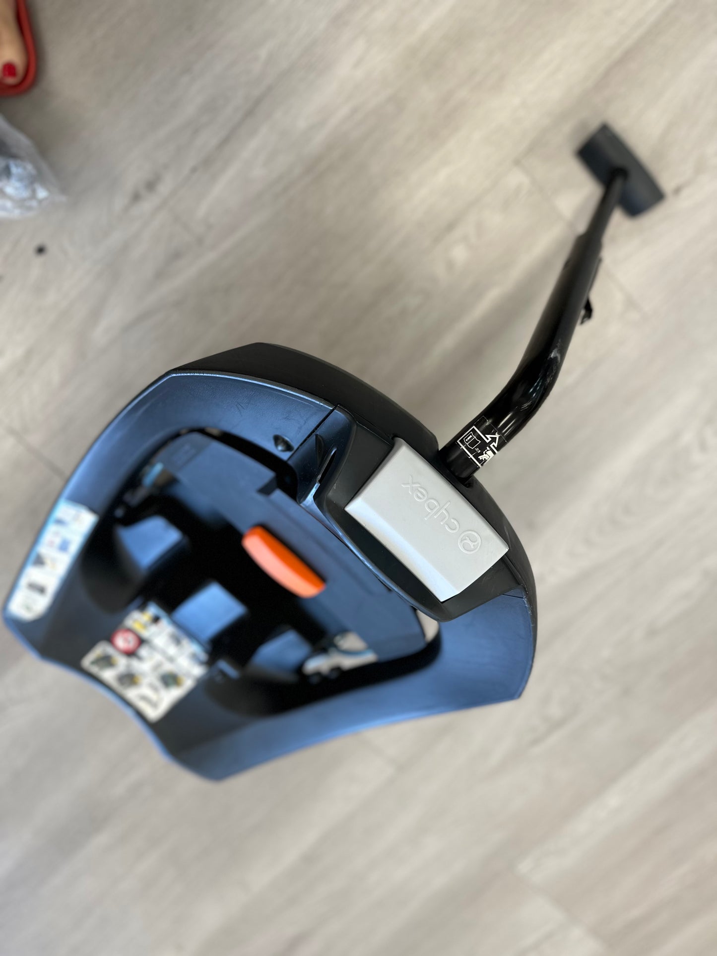 Various Isofix bases