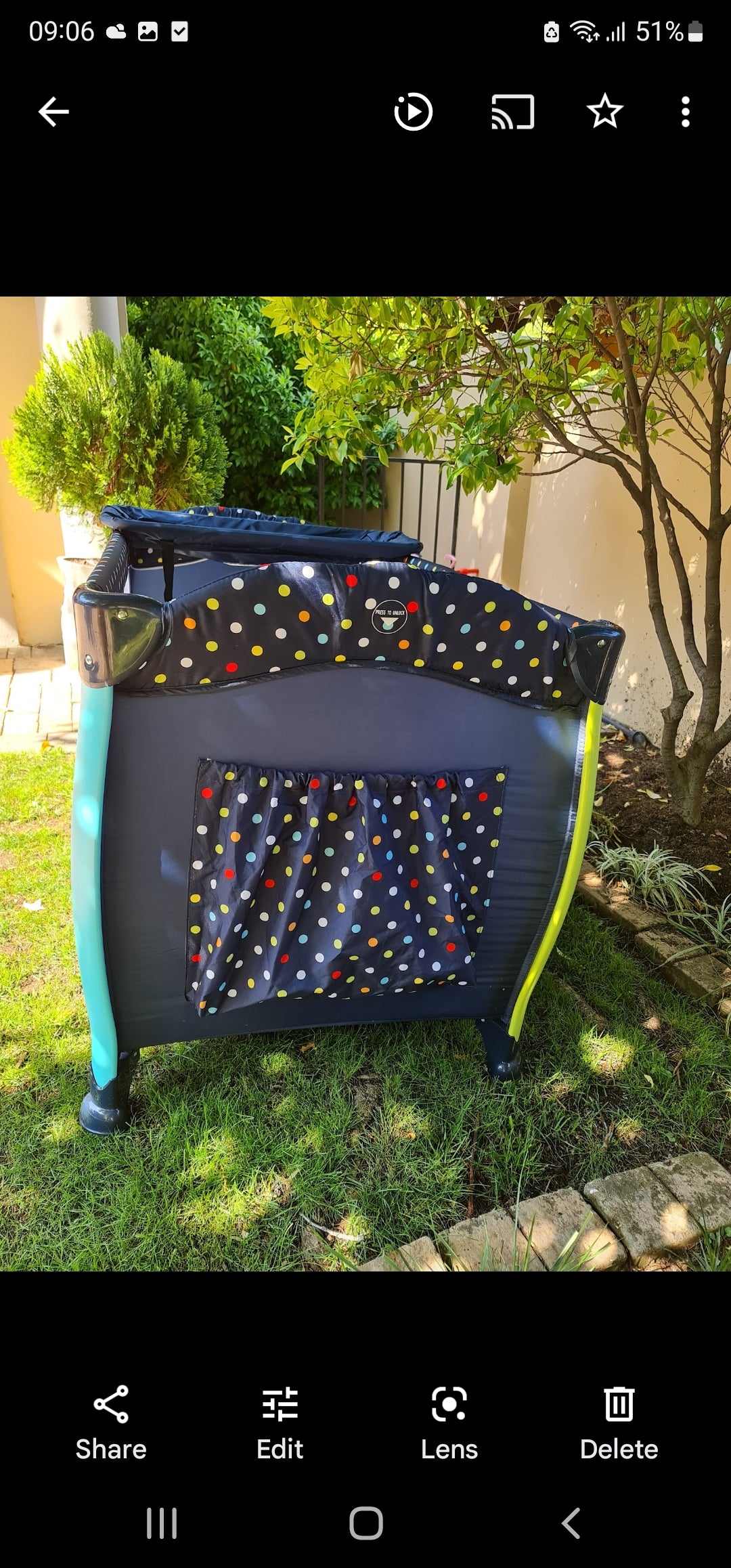 Hauck Sleep and Play travel cot