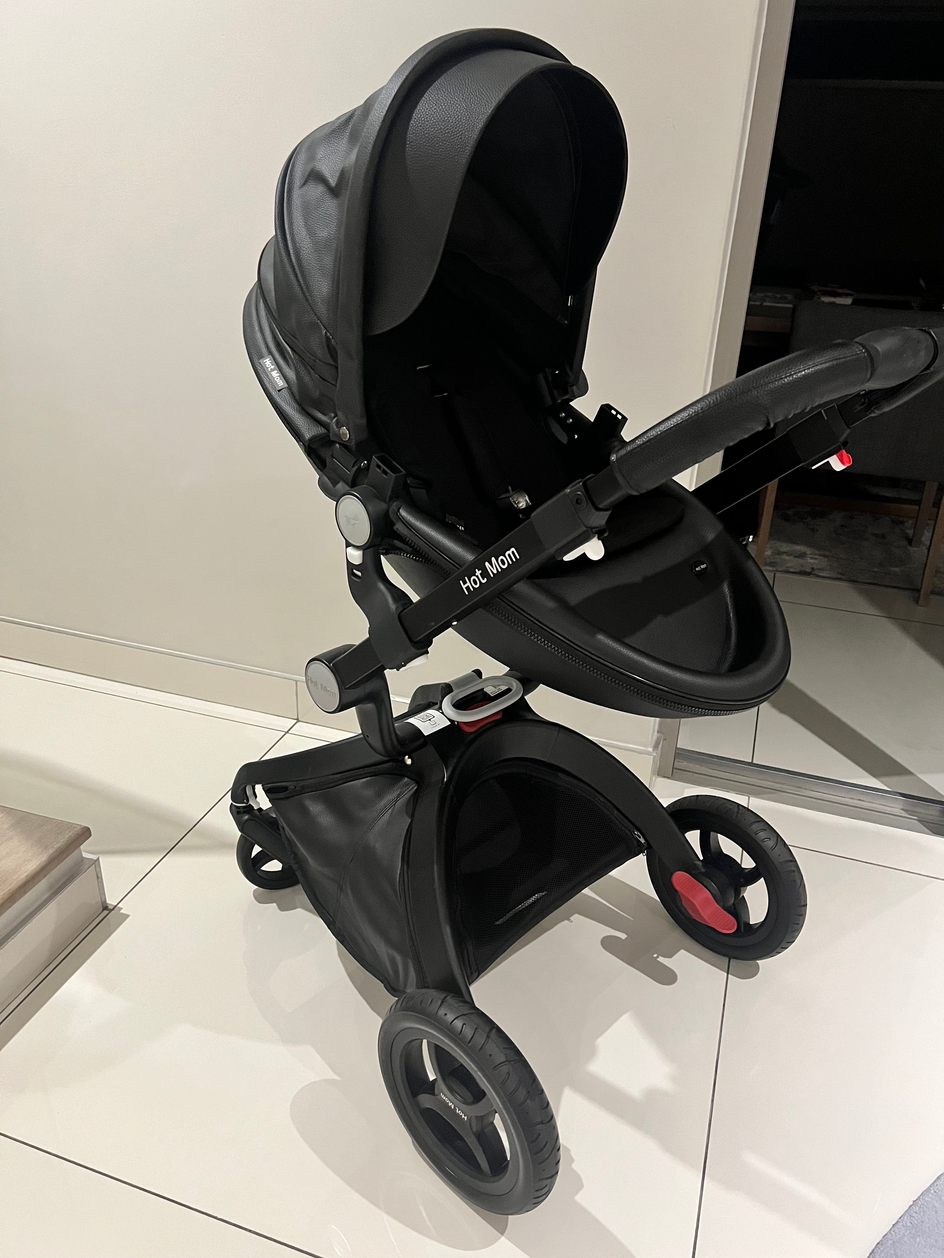 Hot Mom Pram with seat and Bassinet - Comes with box*
