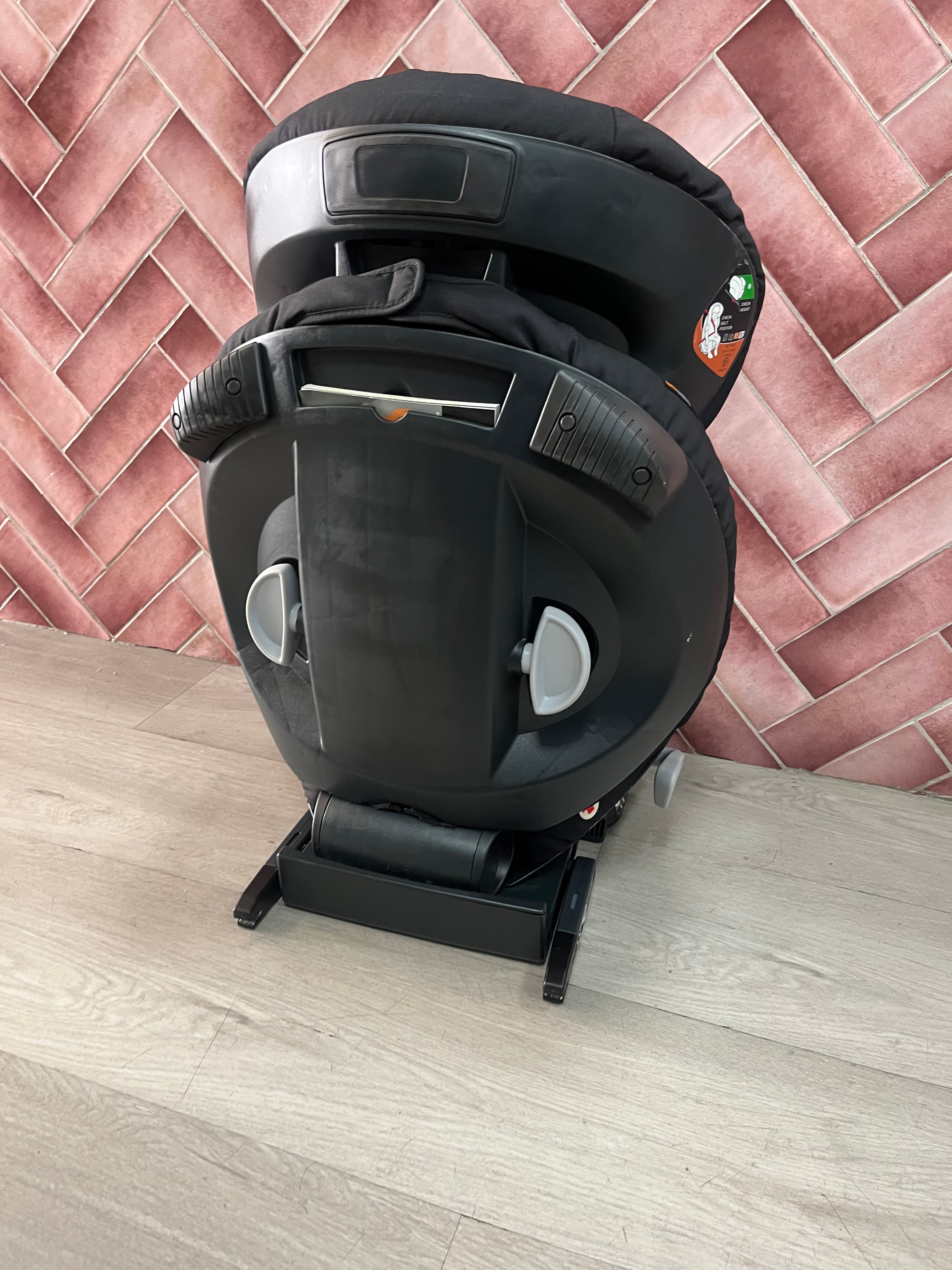 Besafe iZi Up X3 FIX Booster Seat*