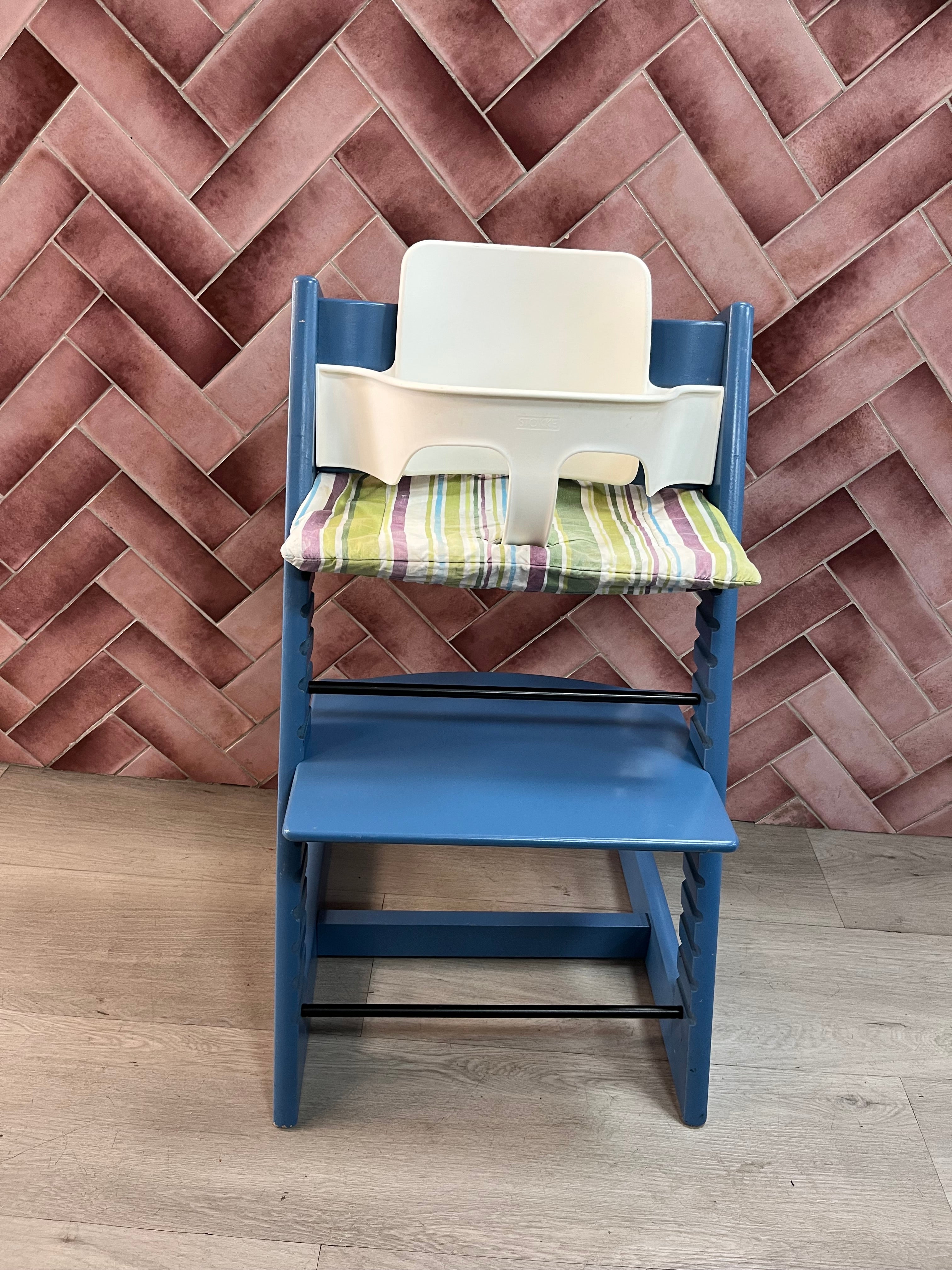 Stokke Tripp Trapp FJORD BLUE with White Baby set & Cushion*