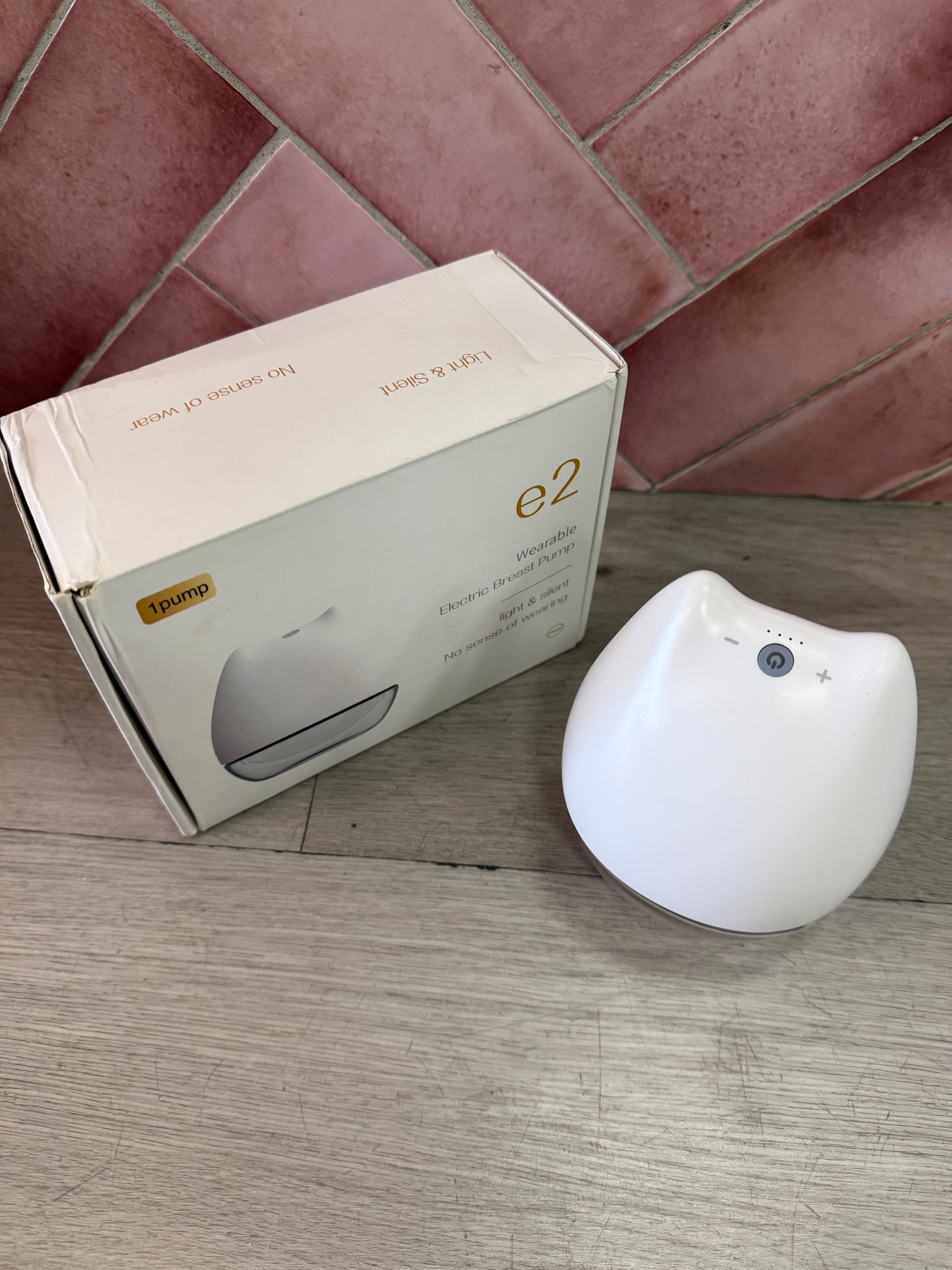 E2 Wearable single Breast pump
