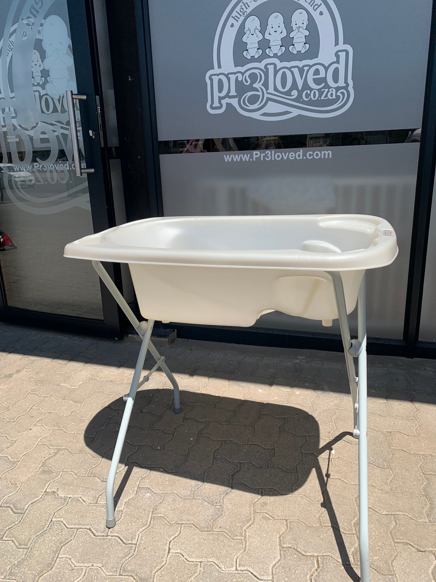Chelino Baby Bath & Stand