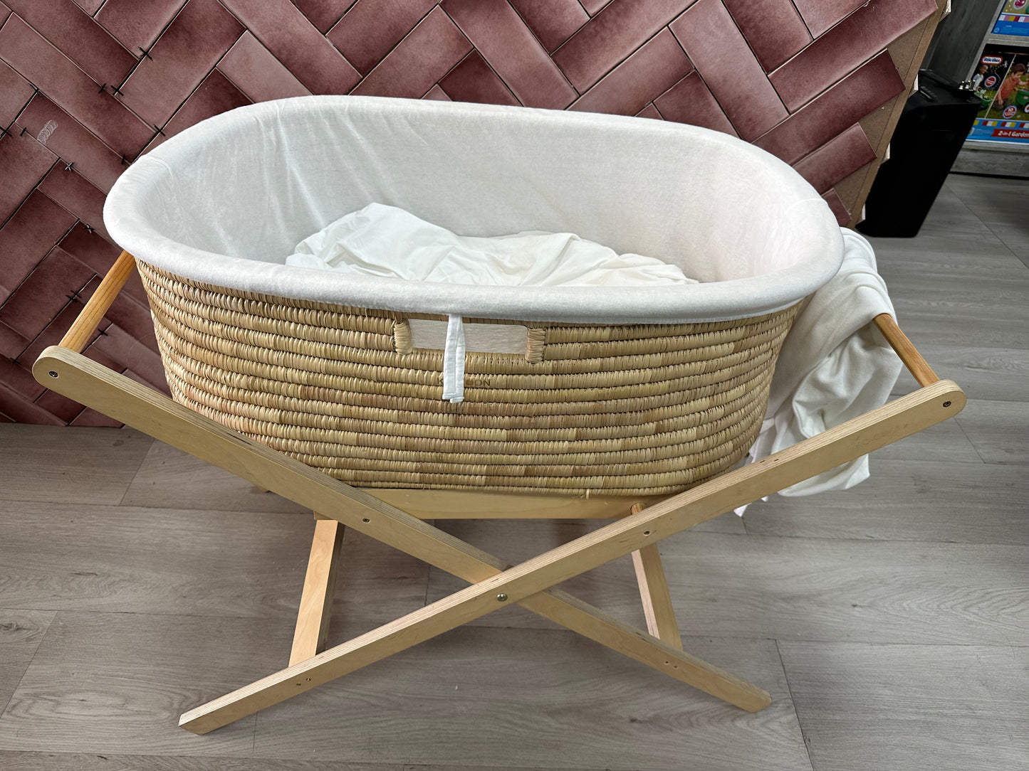 Ko-coon Moses Basket & Stand