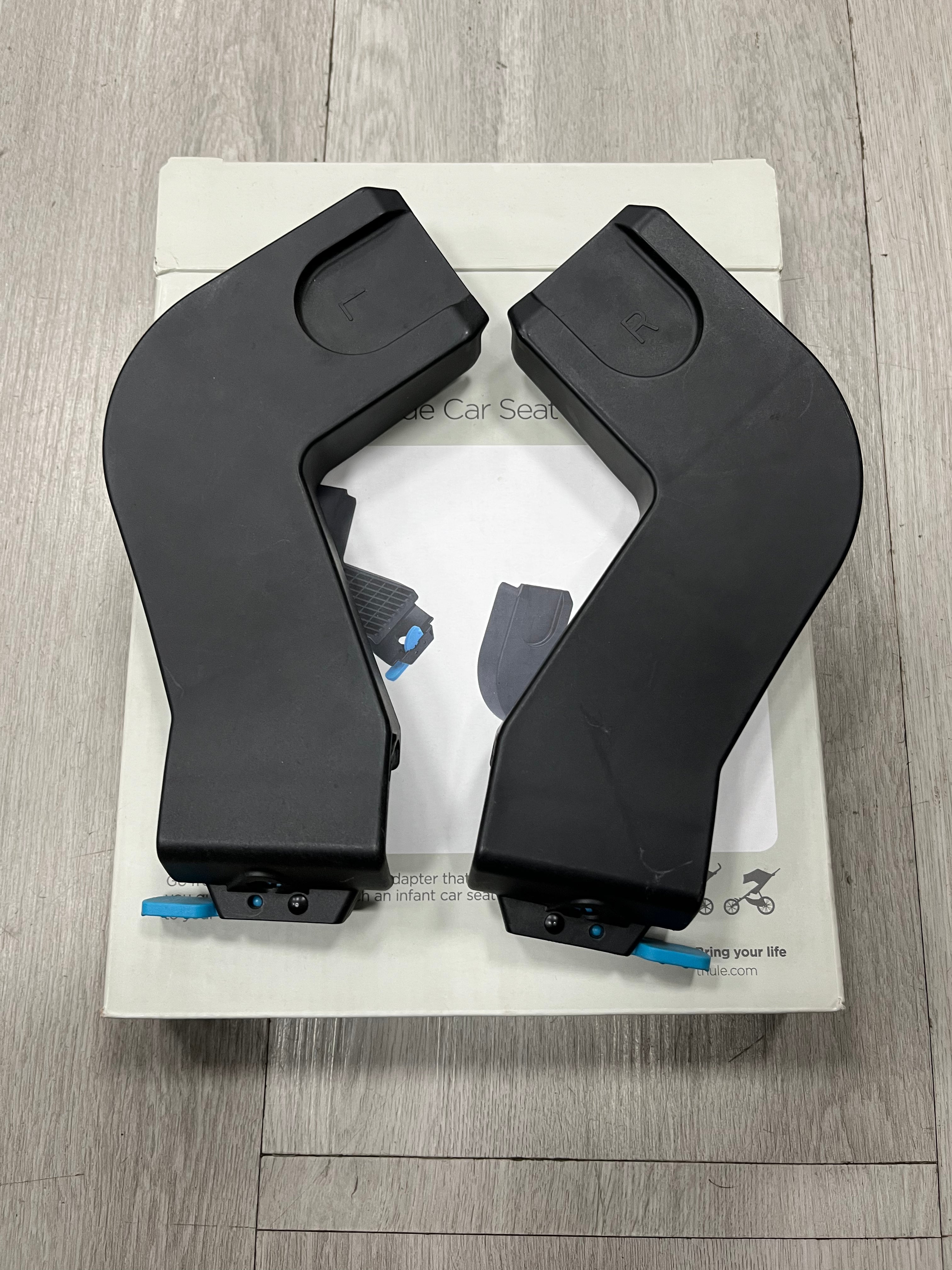 THULE URBAN GLIDE CAR SEAT ADAPTERS