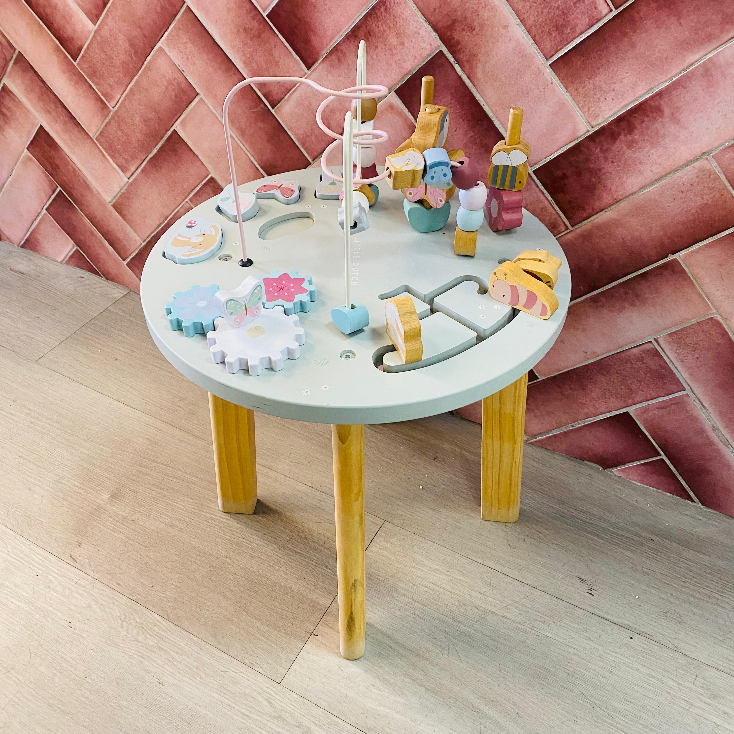 Little Dutch Activity Table