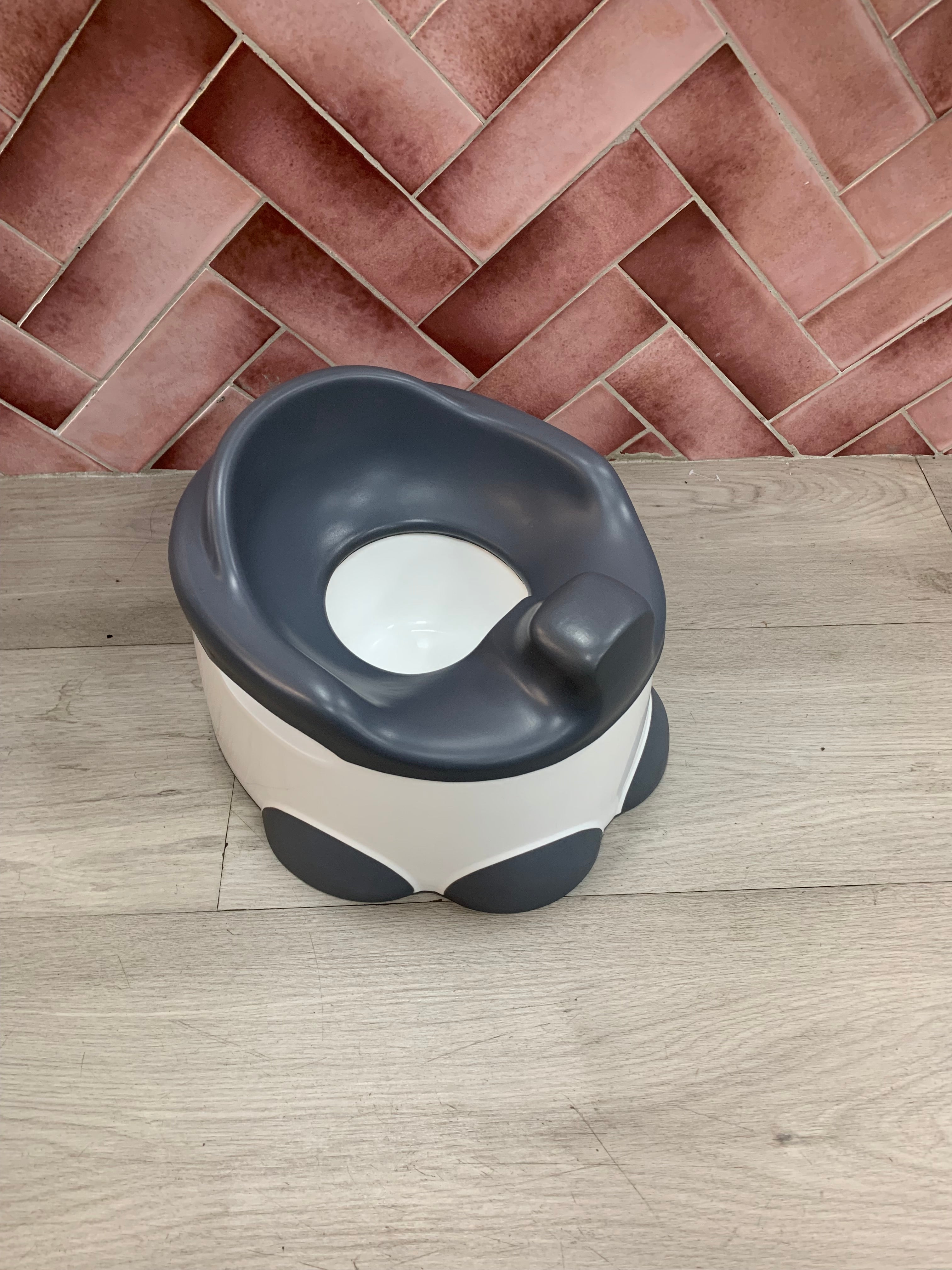 Bumbo Step 'N' Potty - Grey
