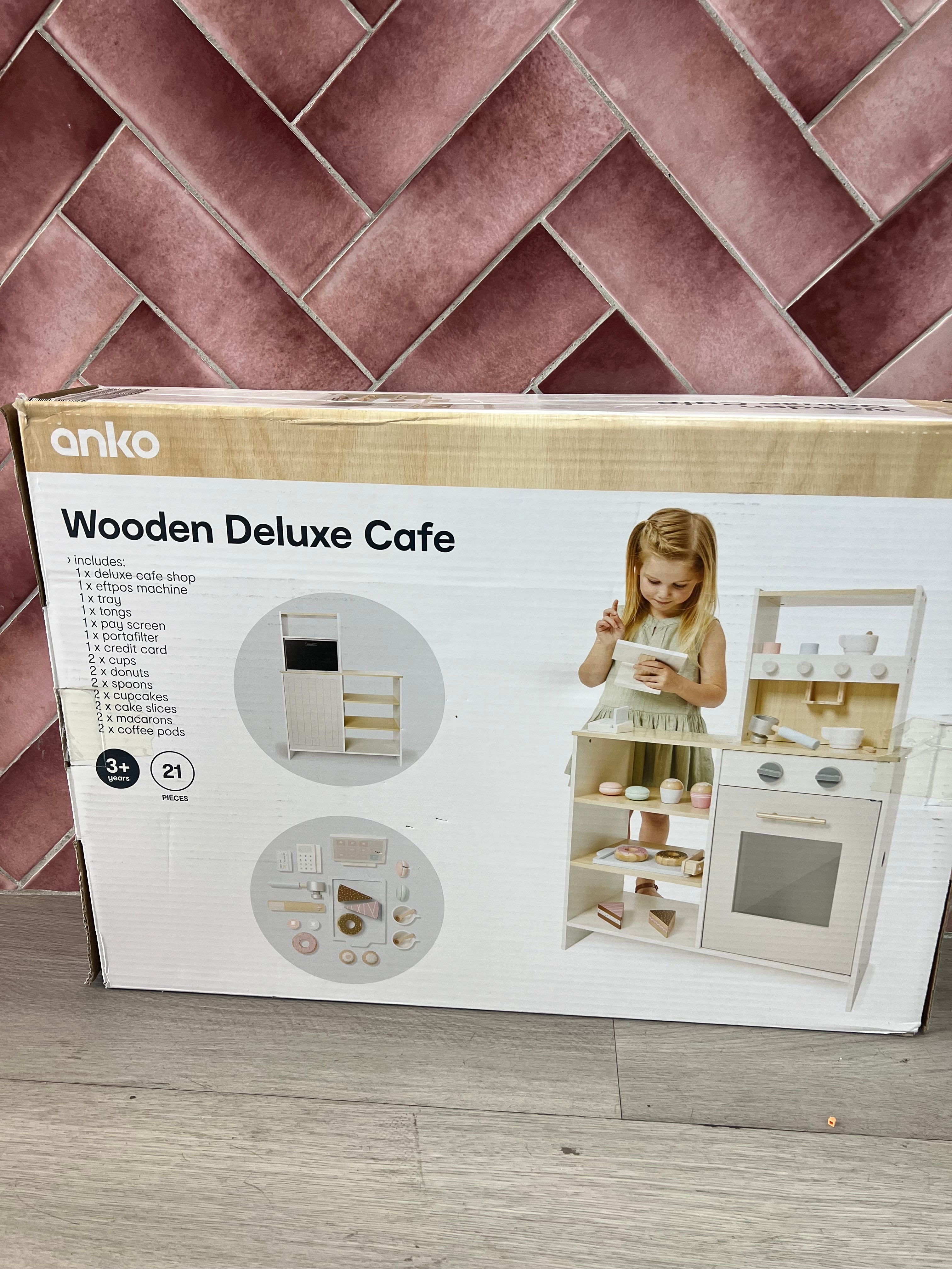 Anko Wooden Deluxe Cafe