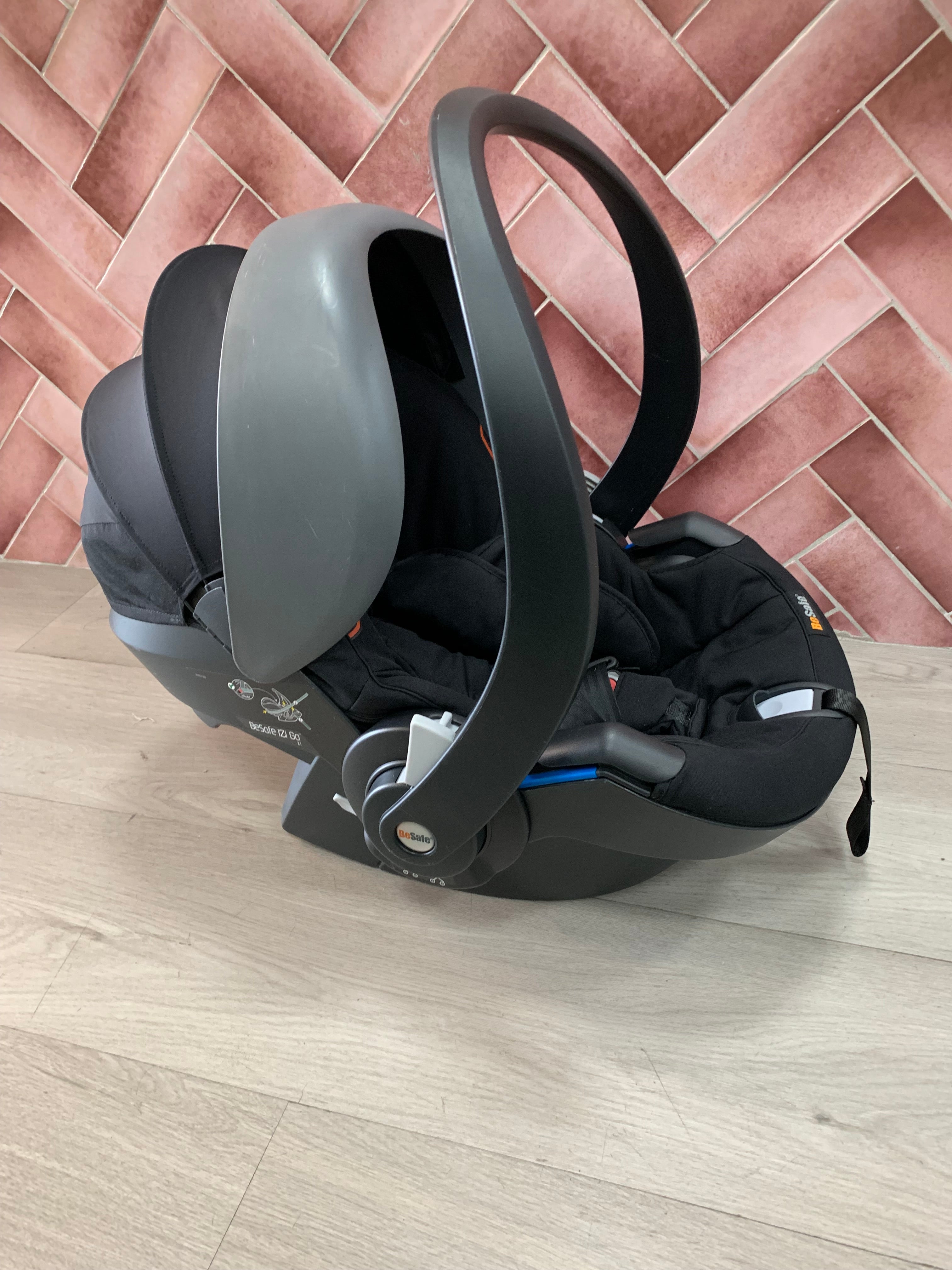 Besafe Izi Go X1 Car Seats - Black Cab