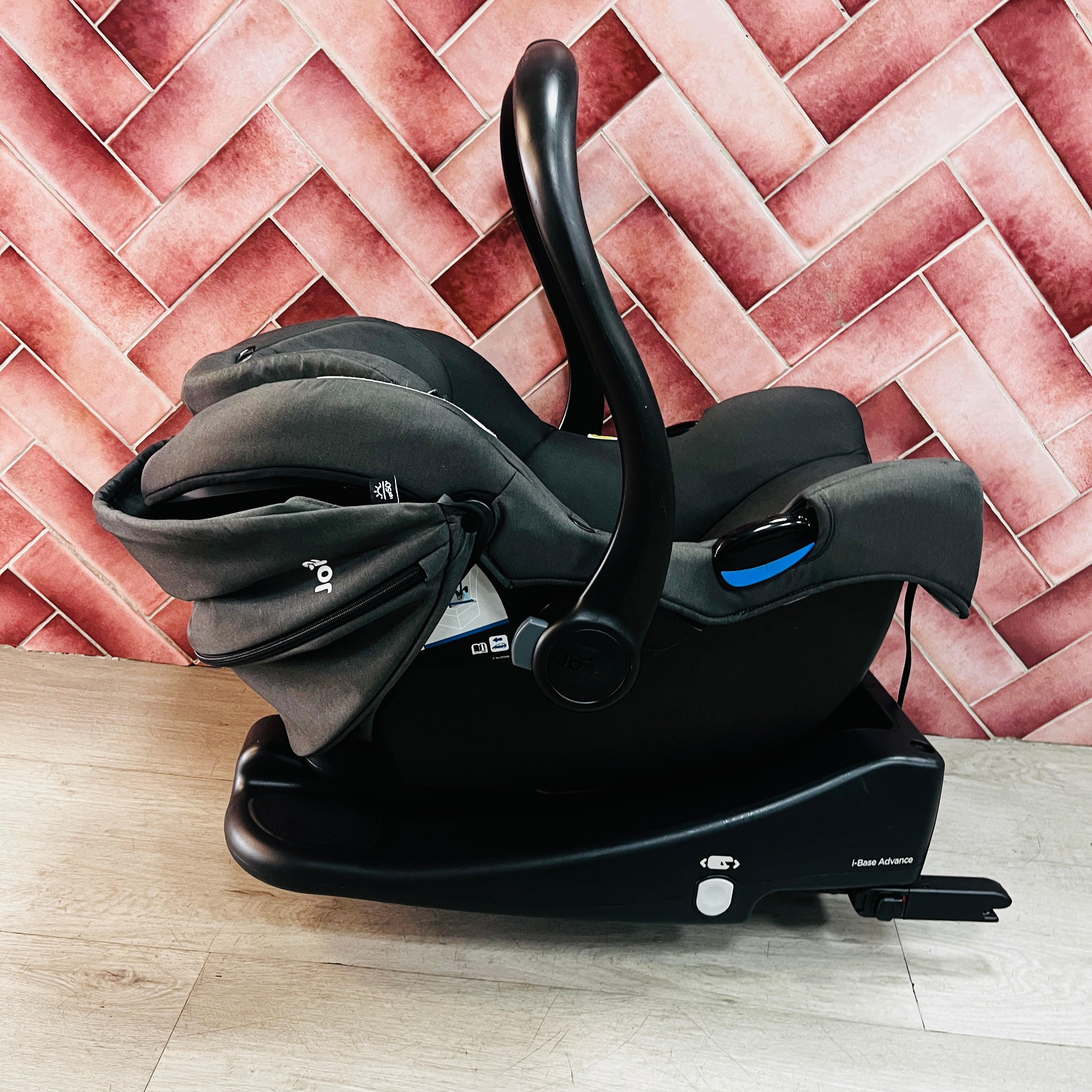 Joie i-Gemm 2 infant car seat + ISOFIX