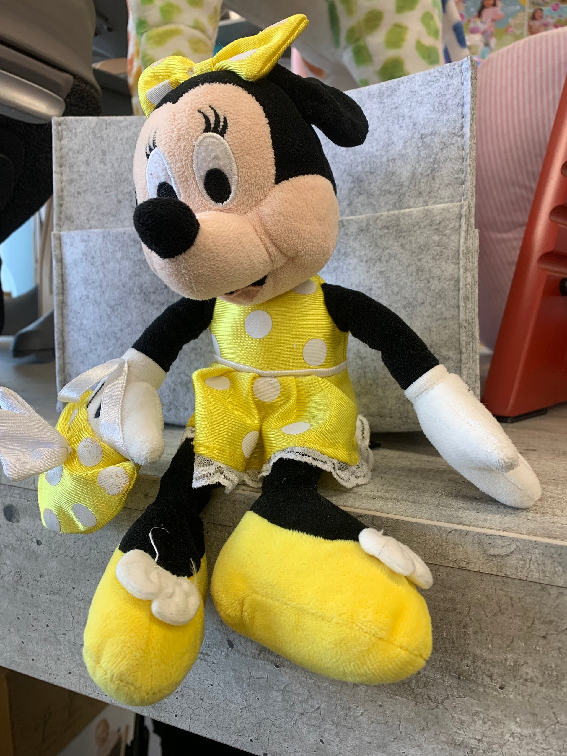 Disney Minnie Mouse Yellow Dress Plush – PR3LOVED