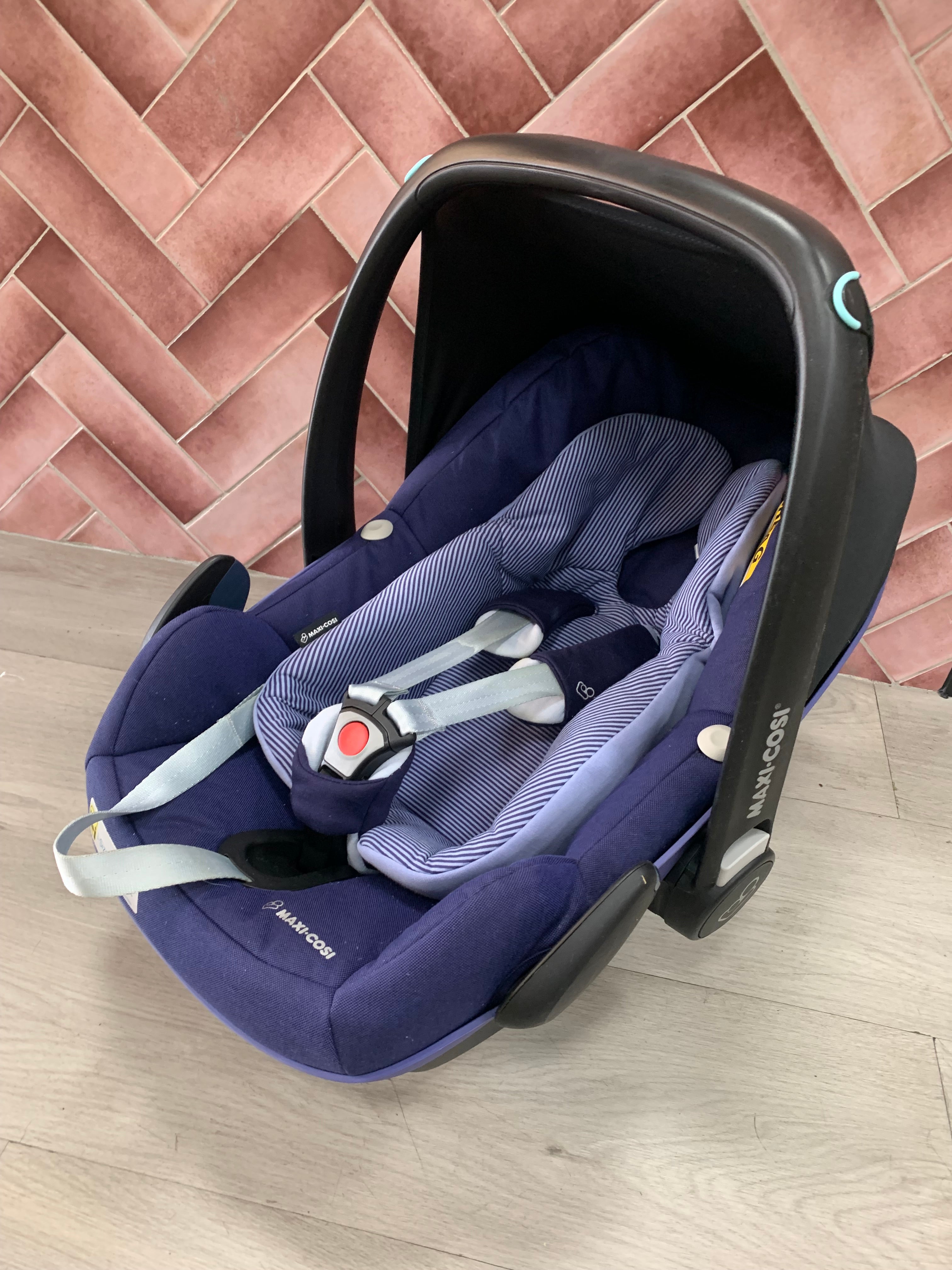 Maxi-Cosi Pebble Plus Infant Carseat - Blue