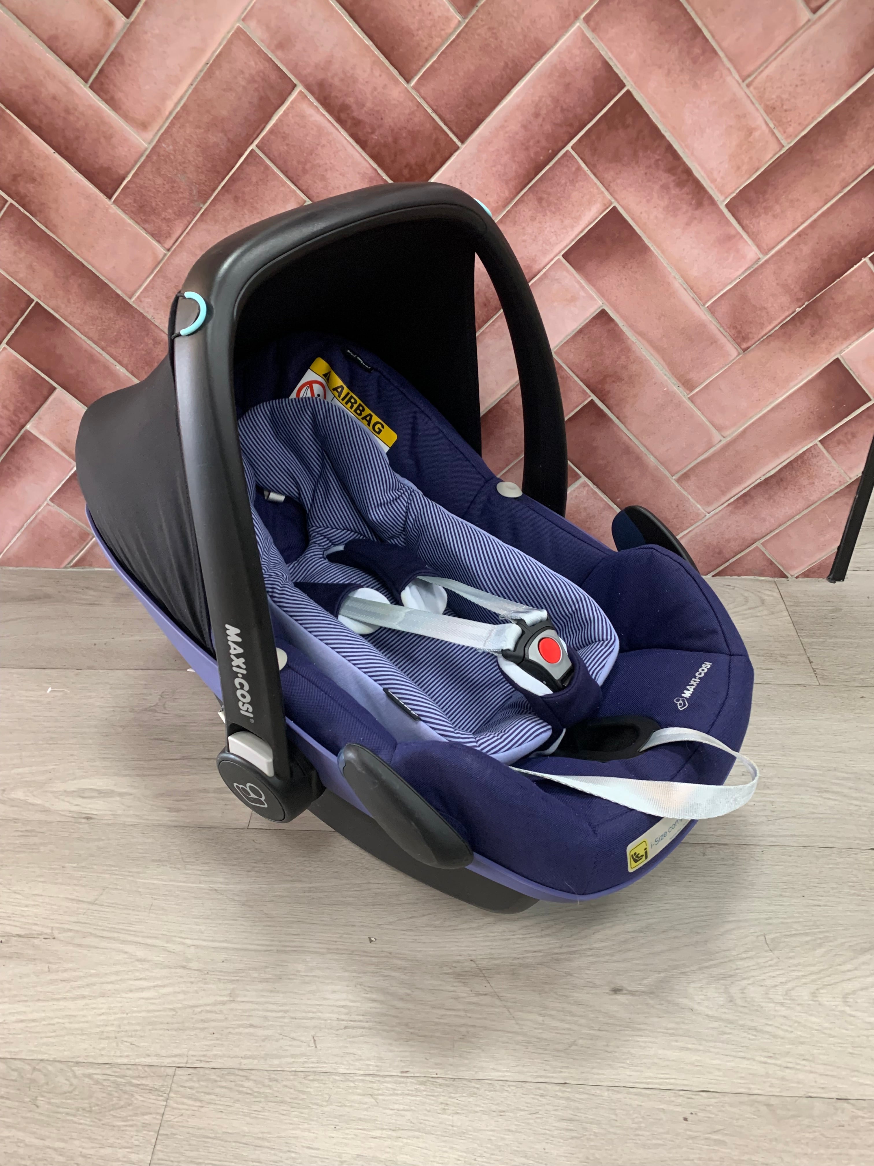 Maxi-Cosi Pebble Plus Infant Carseat