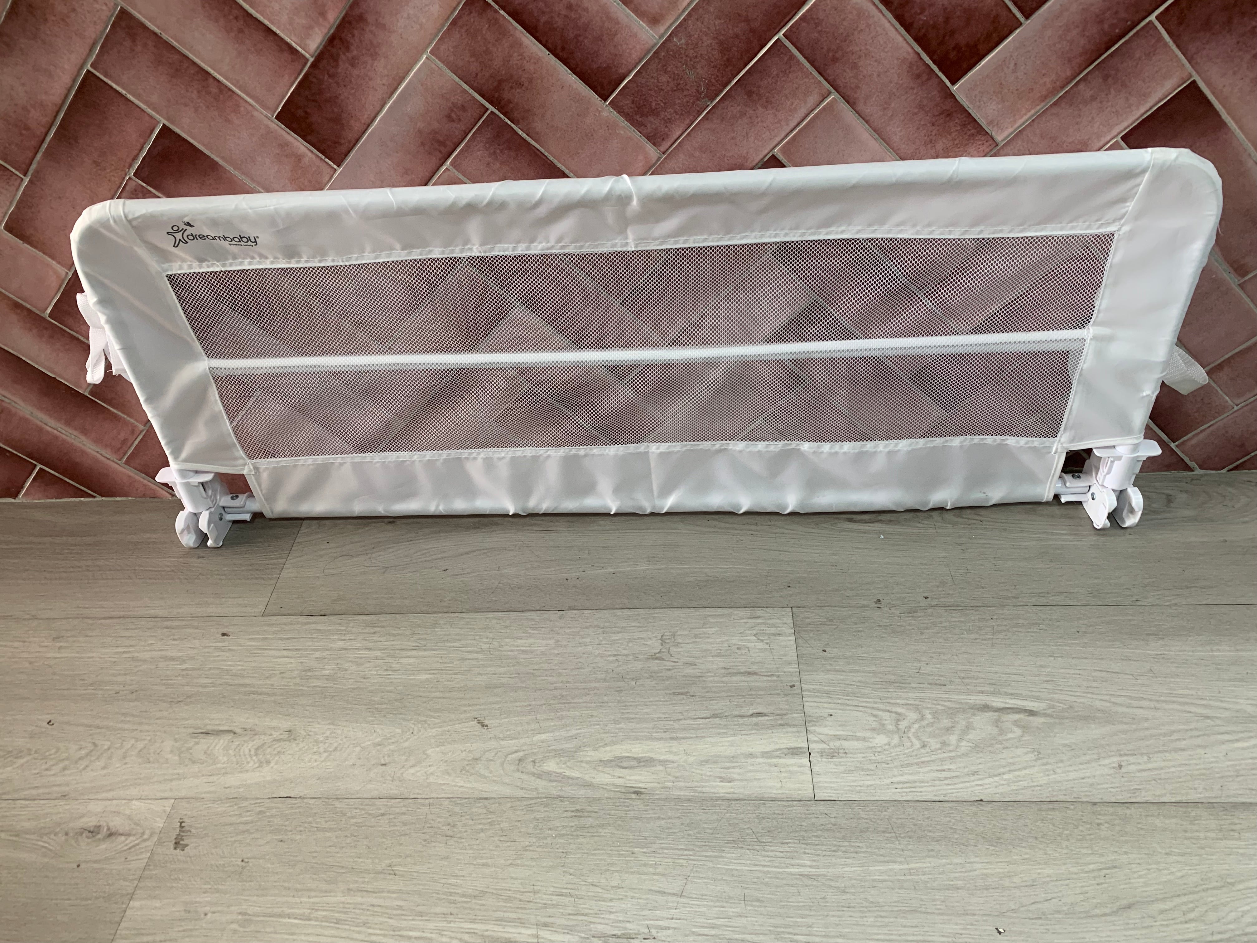 Dreambaby Harrogate Bedrail - White*