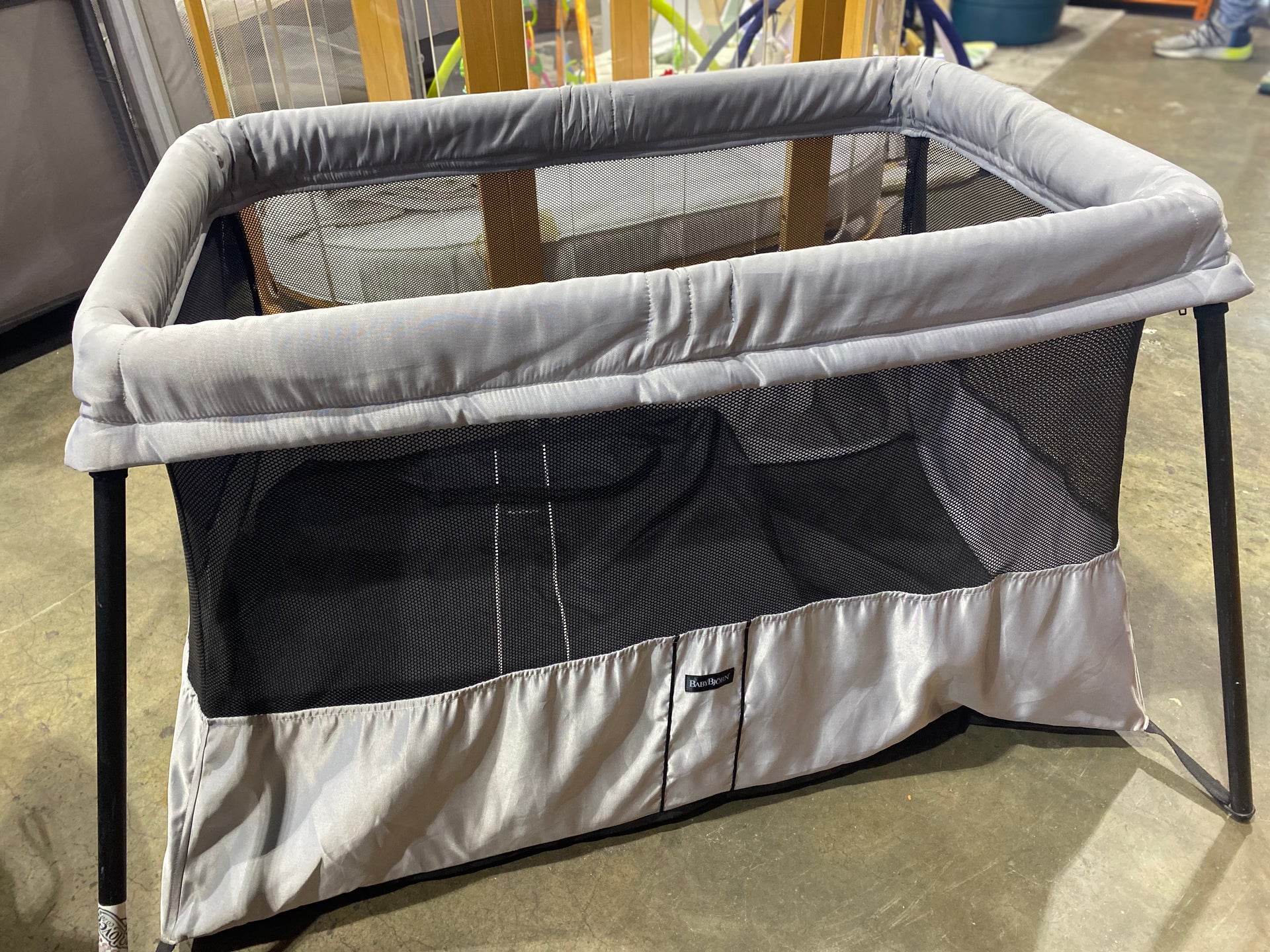 BabyBjörn Travel Cot – PR3LOVED