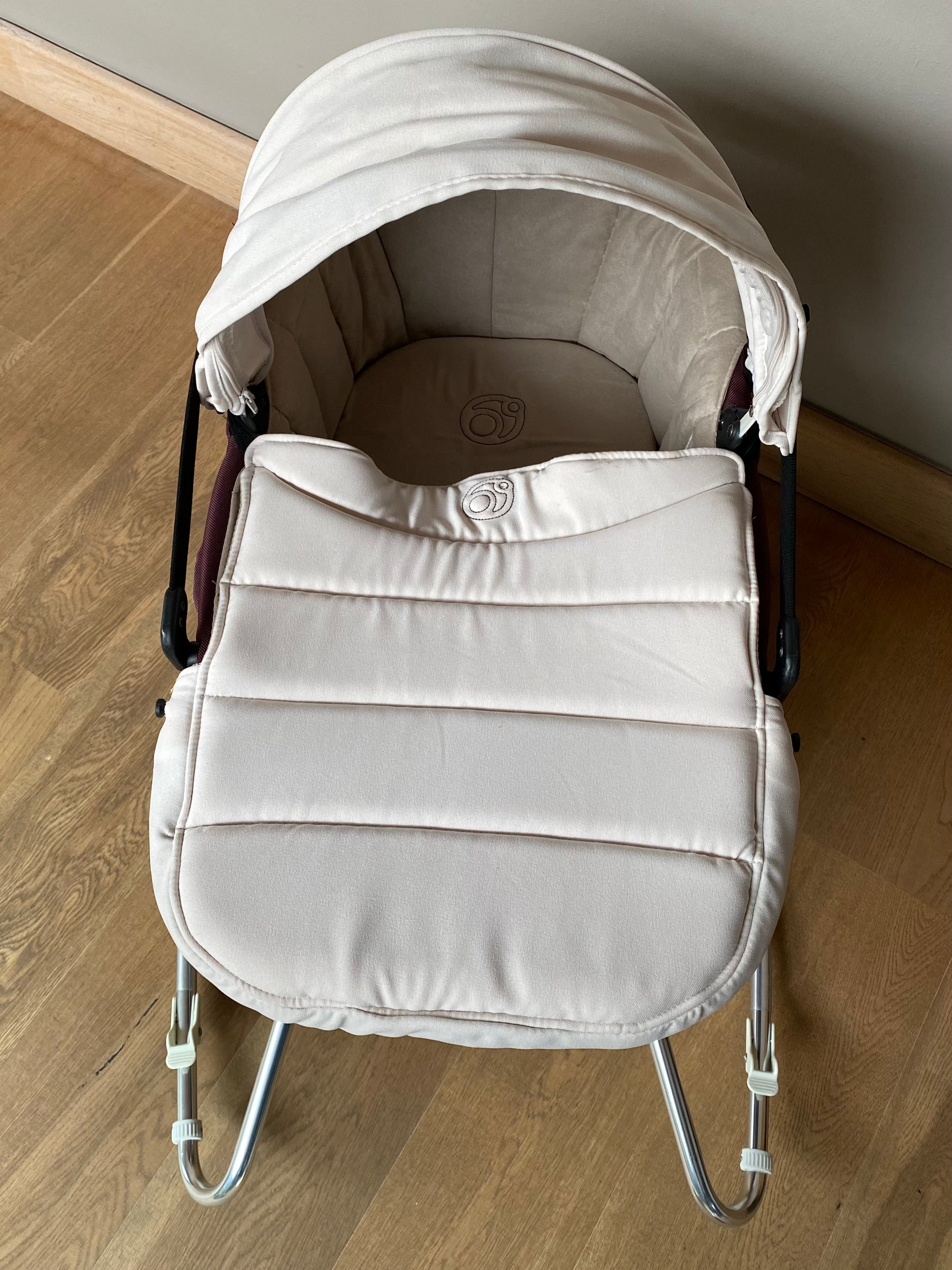 Orbit Baby™ G2 Bassinet - Mocha*
