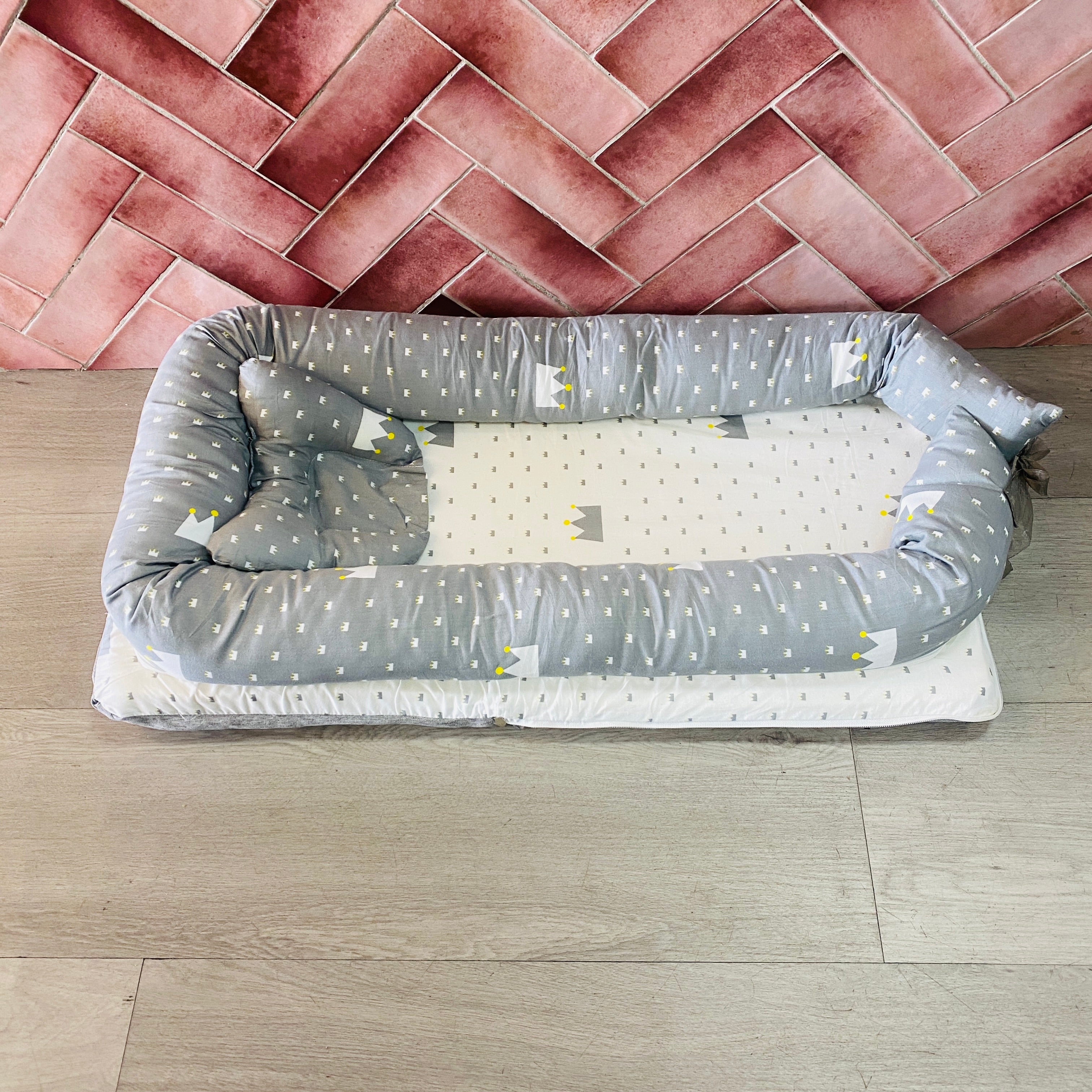Cotton Baby Snuggle Nest Bionic Bed Portable
