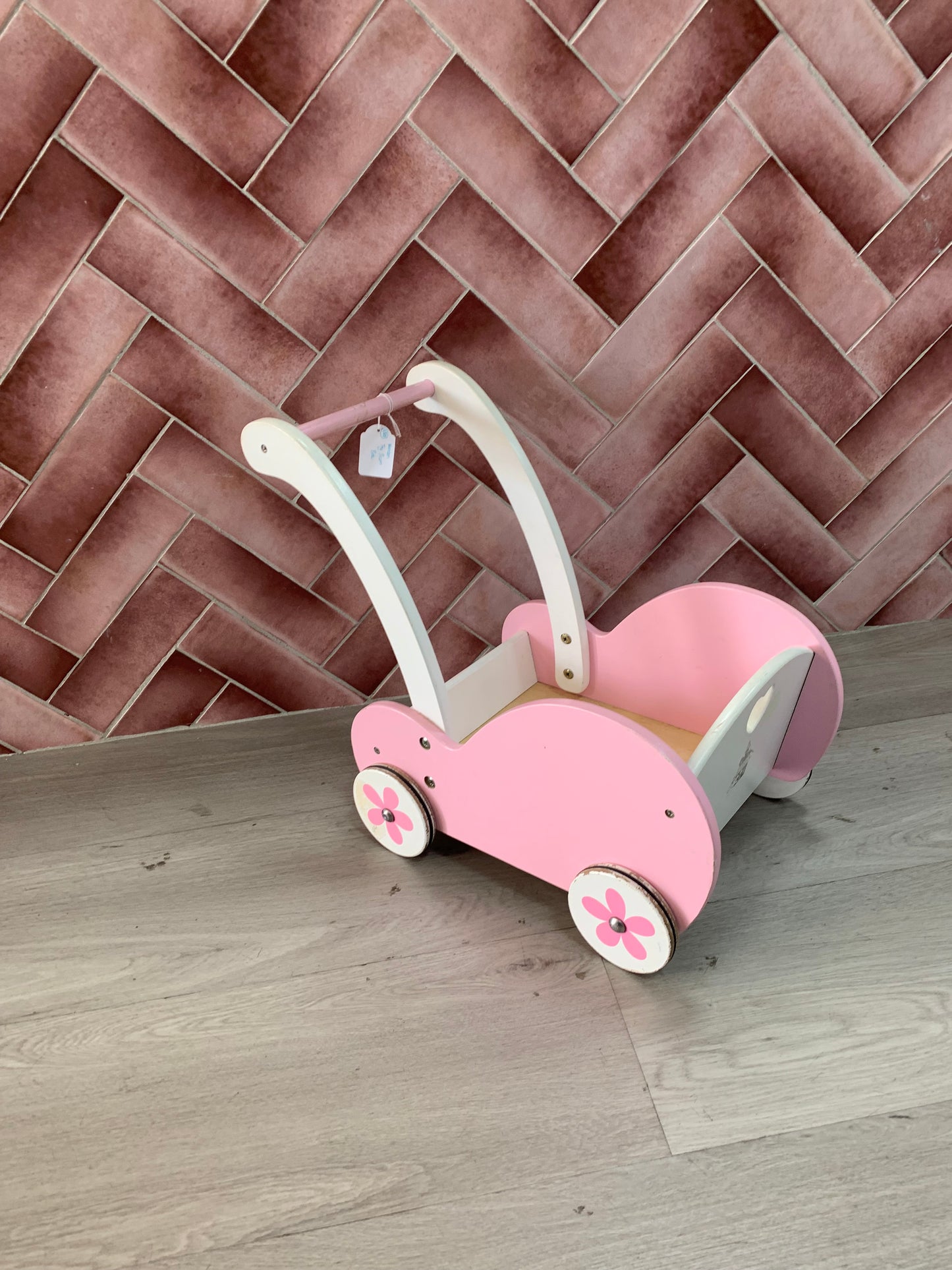 Oyster 3 Pram & Bassinet