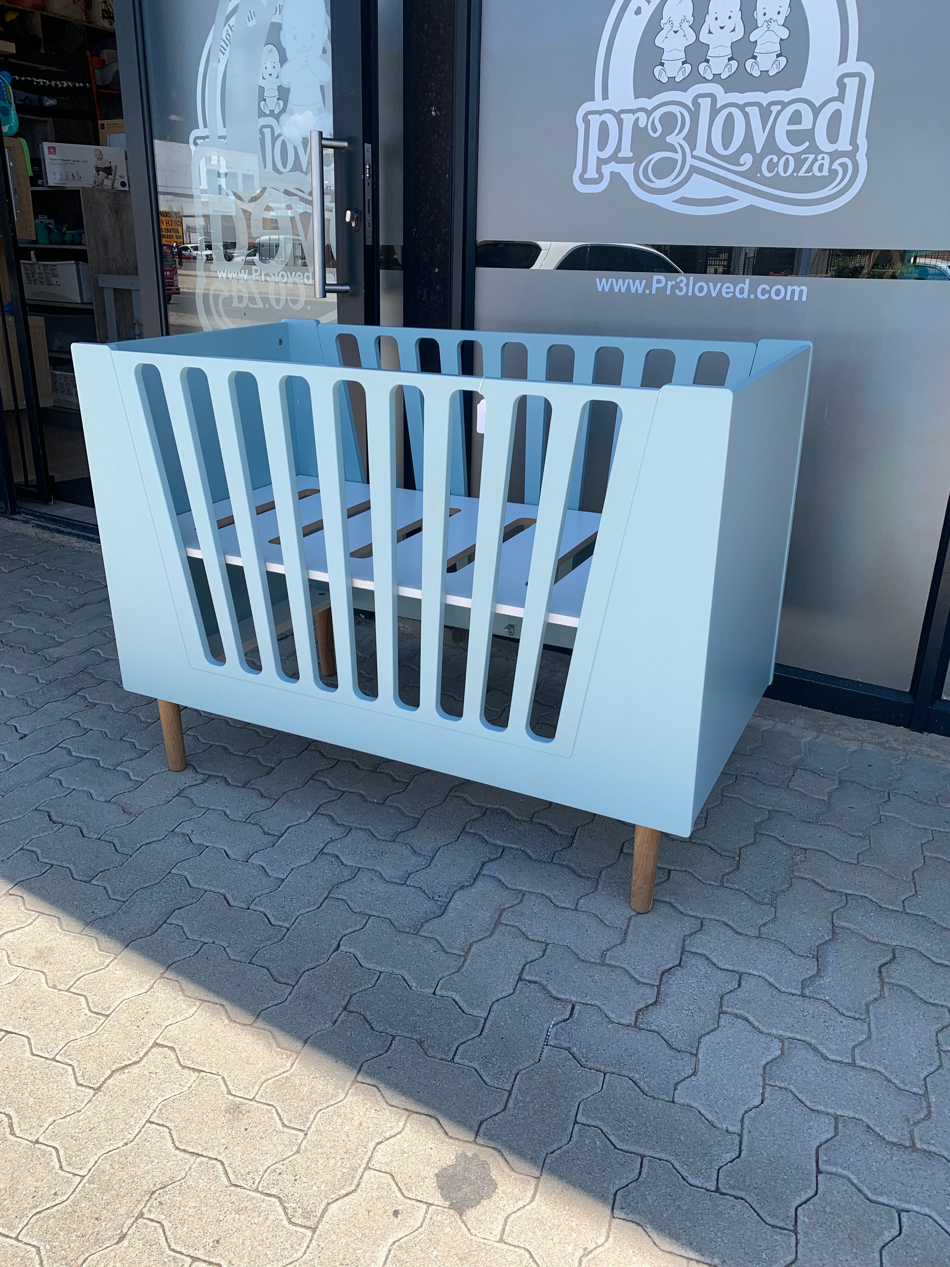 Cots – PR3LOVED