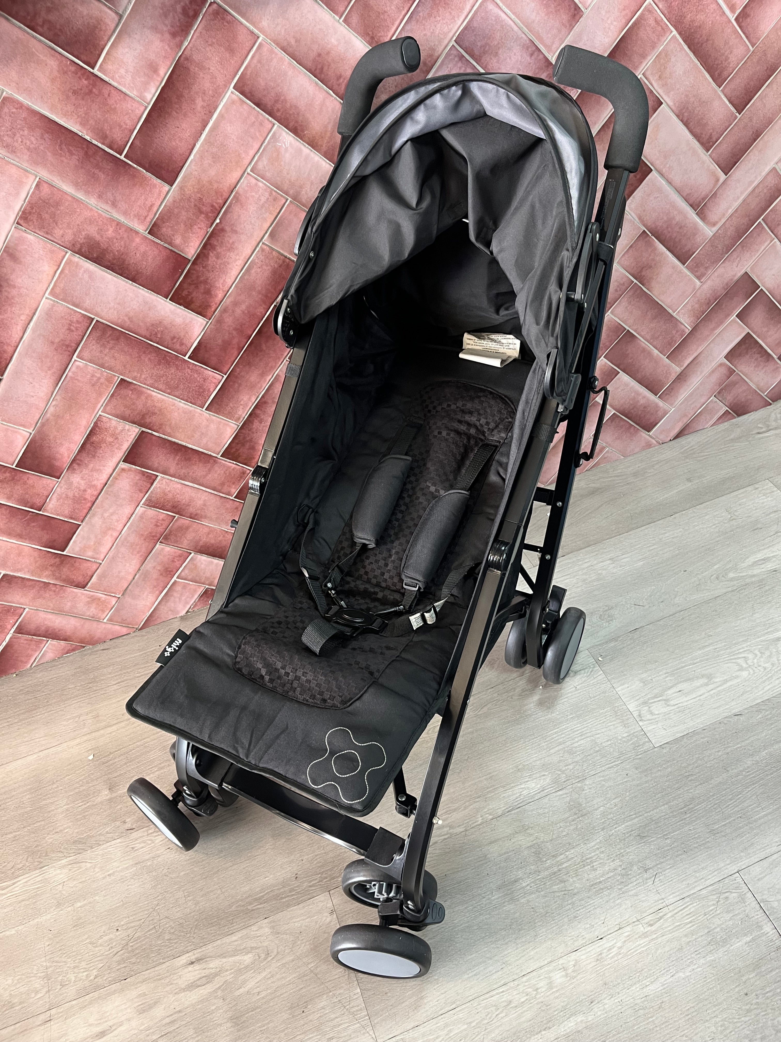 Zeta Migo Stroller - Black
