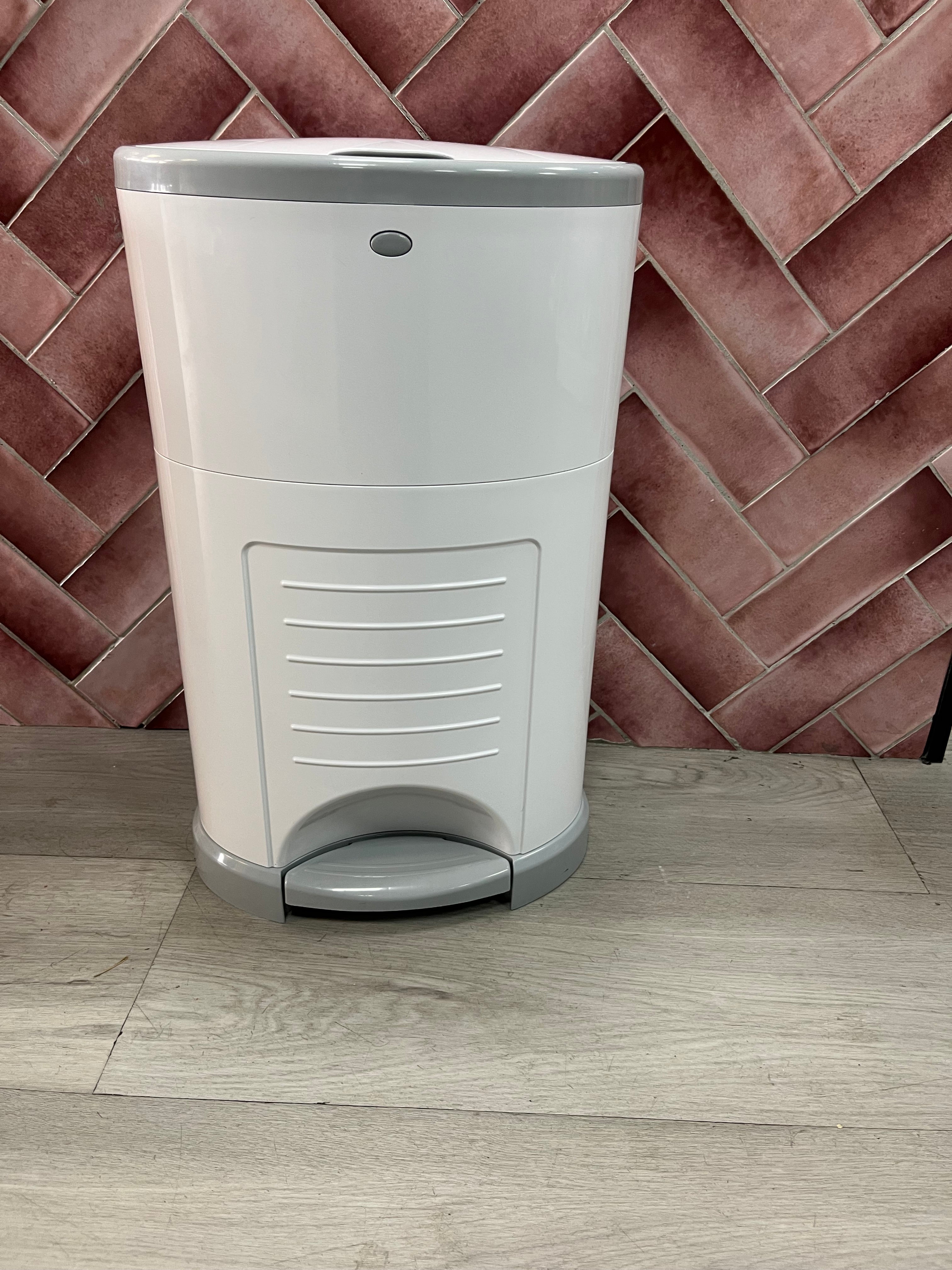 Korbell Nappy Bin - White