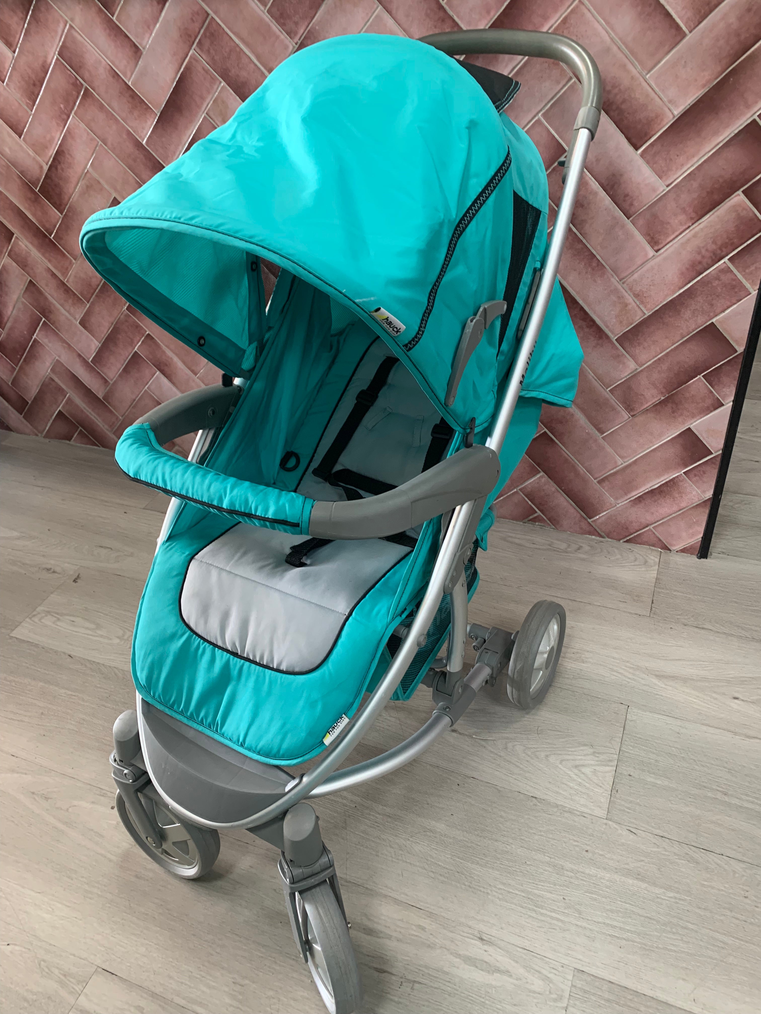 Hauck Malibu Plus Travel System
