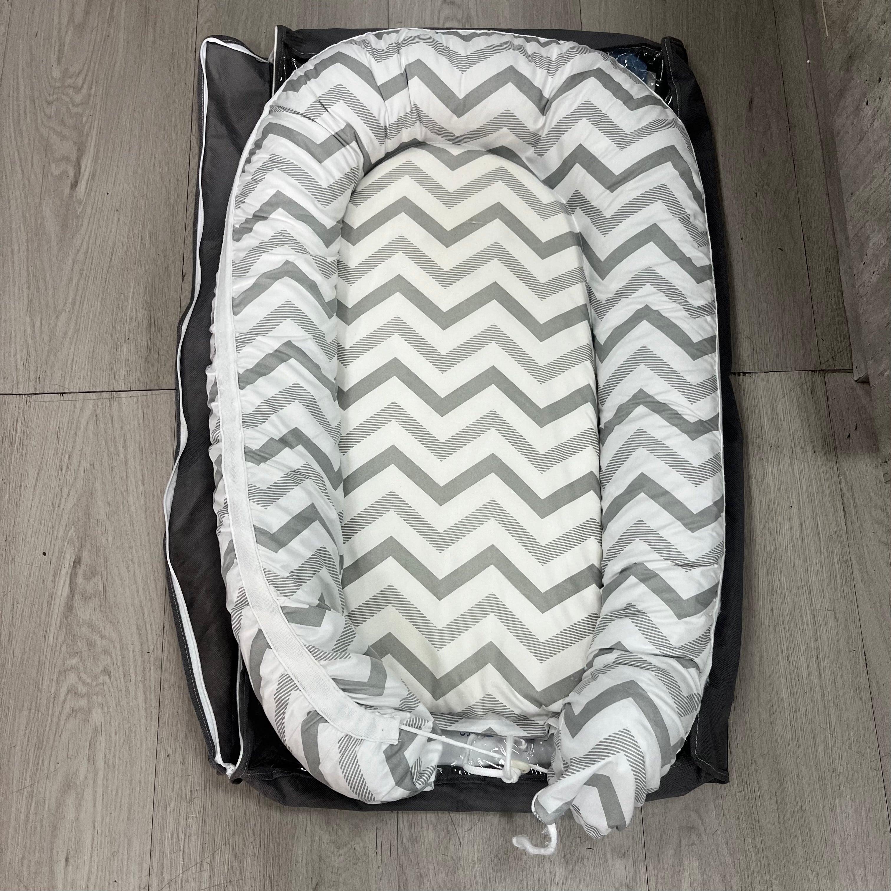 Snuggletime Grey & White Comfort Safety Pod