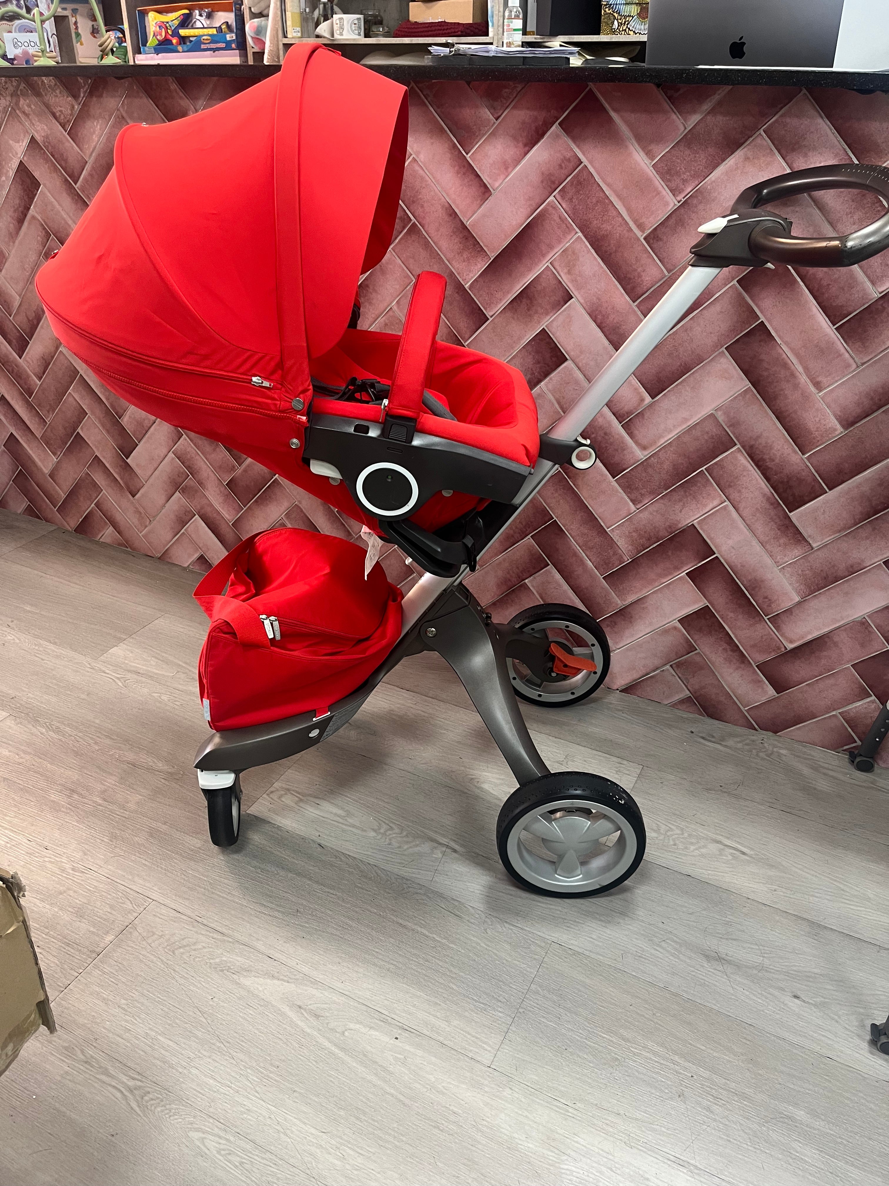 Stokke Pram - Red