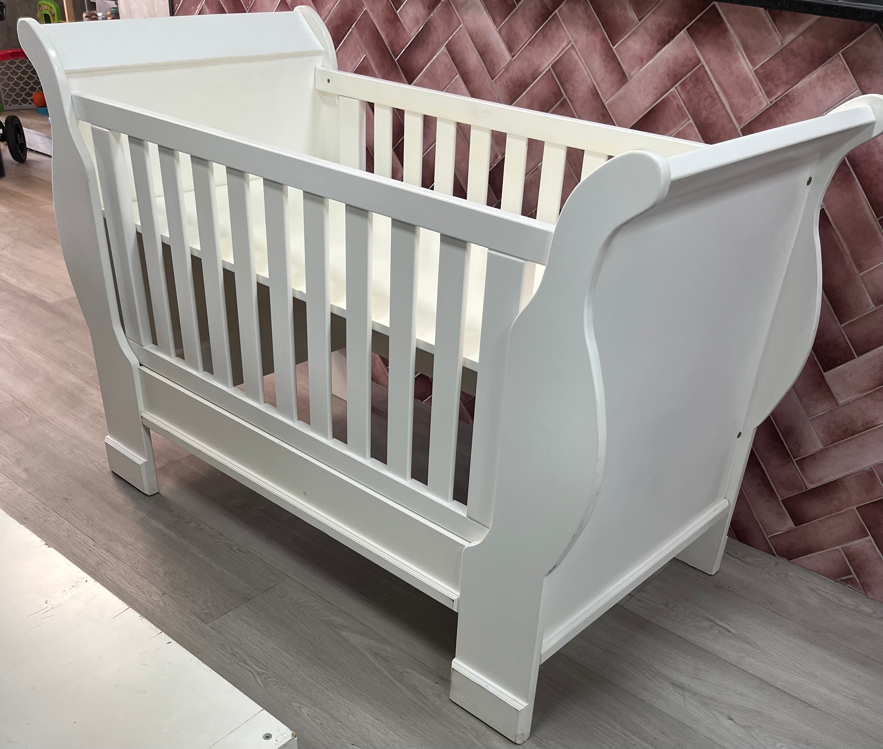 Sleigh Cot White