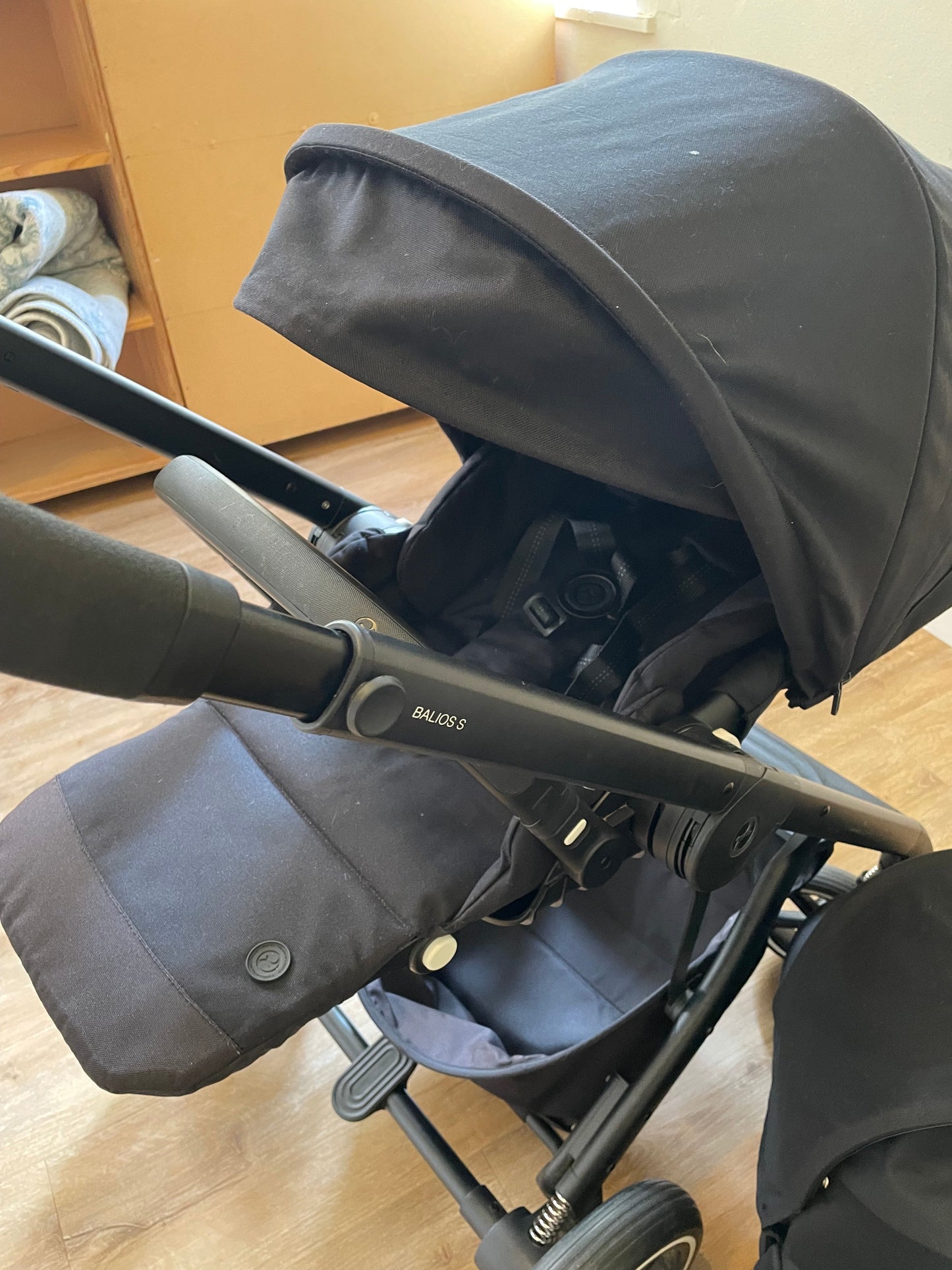 Cybex Balios S Lux with Cot S and infant seat adapters*